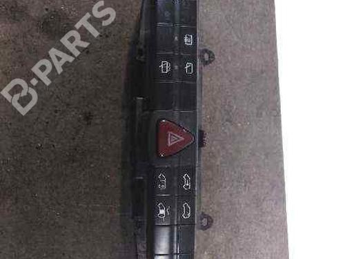 Used Warning switch MERCEDES-BENZ VITO / MIXTO Van (W639) [2003-2025]  12193169