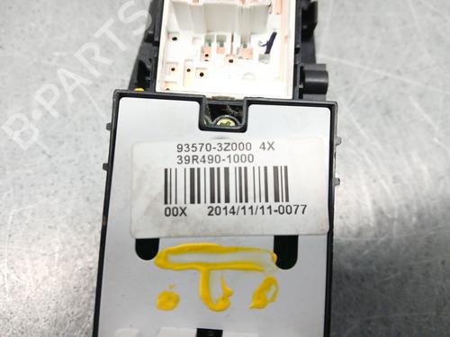 Left front window switch HYUNDAI i40 I CW (VF) 1.7 CRDi | BP30769693I27