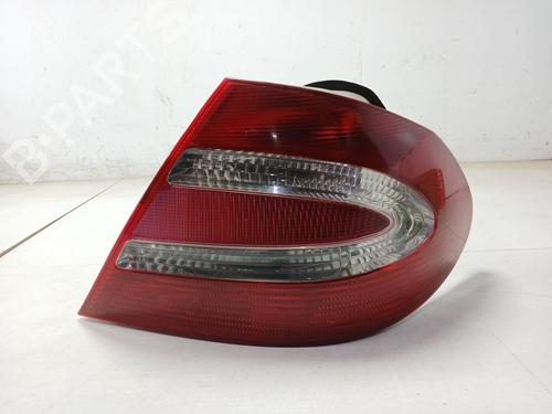 Used Right taillight MERCEDES-BENZ CLK (C209) CLK 270 CDI (209.316) (170 hp) 26520093