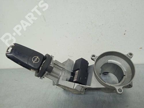 Used Ignition barrel OPEL CORSA D (S07) 1.2 (L08, L68) (80 hp) 8681908