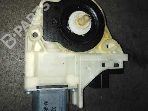 Used Left front window motor PORSCHE PANAMERA (970) 3.0 D (250 hp) 4840647