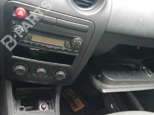 Right front window motor SEAT IBIZA III (6L1) 1.4 16V | BP12243682E20 