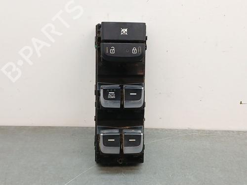 Used Left front window switch KIA SPORTAGE IV (QL, QLE) [2015-2022]  12108950