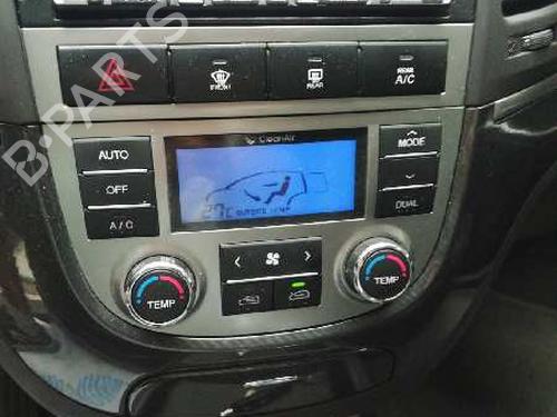 Used Climate control HYUNDAI SANTA FÉ II (CM) 2.2 CRDi GLS (150 hp) 20108568