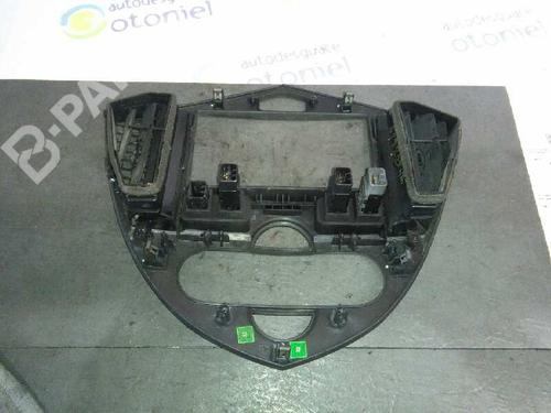 Middle console KIA CARENS II MPV (FJ) 2.0 CRDi | BP11683877I22 