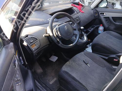 Left taillight CITROËN C4 Picasso I MPV (UD_) 1.6 HDi 110 | BP30570360C34