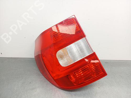 Used Left taillight Left taillight SKODA YETI (5L) 2.0 TDI (110 hp) 33455404 33455404