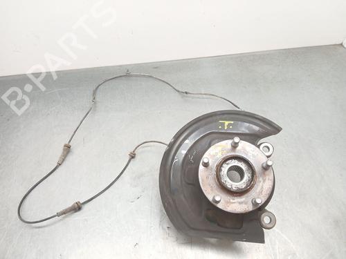 Used Right front steering knuckle Right front steering knuckle NISSAN JUKE (F15) 1.2 DIG-T (115 hp) 33538204 33538204