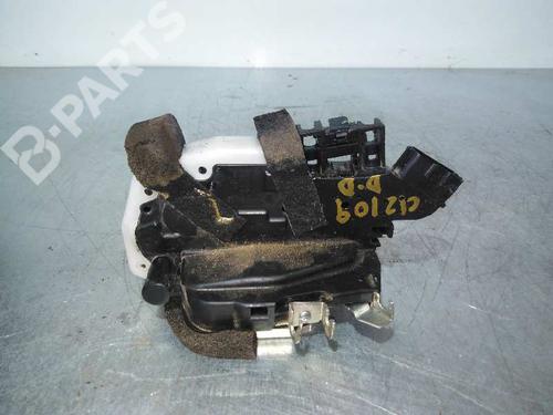 Used Front right lock NISSAN JUKE (F15) 1.5 dCi (110 hp) 5875405
