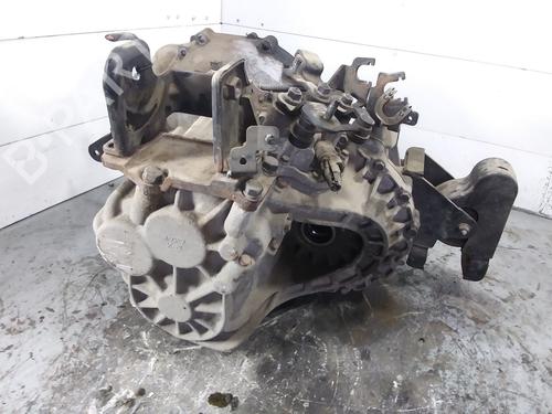 Used Gearbox HYUNDAI SONATA V (NF) 2.0 CRDi (140 hp) 22890785
