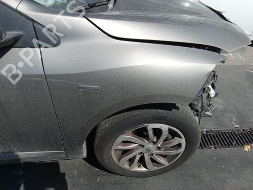 right-front-fenders-renault-fluence-l3_-2010-38946856 main image