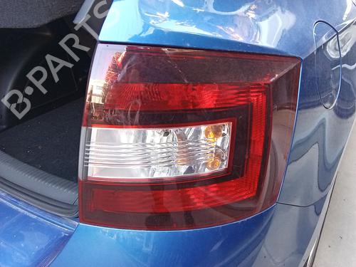 right-taillight-skoda-rapid-spaceback-nh1-2012-2013-2014-2015-2016-2017-2018-2019-39246002 main image