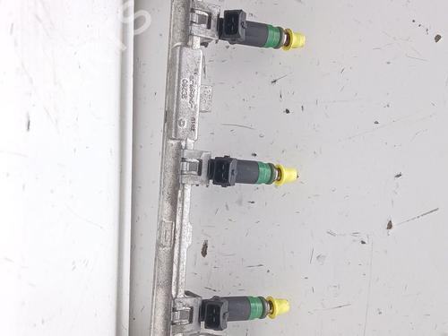 Used Injection rail FORD FIESTA V (JH_, JD_) [2001-2014]  31809706