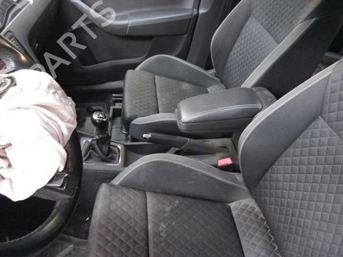 Used Armrest / Center console Armrest / Center console 39246036 39246036