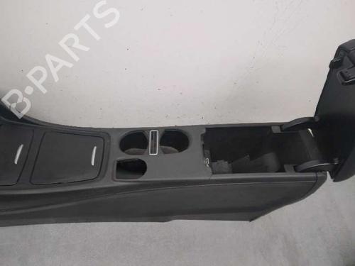 Armrest / Center console MERCEDES-BENZ GLA-CLASS (X156)  | BP7162404I20 