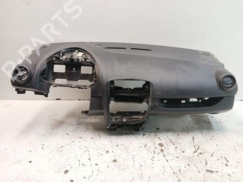 Used Dashboard Dashboard RENAULT CLIO IV Hatchback Van (BH_) 1.5 dCi 75 (75 hp) 39802581 39802581