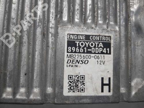 Engine control unit (ECU) TOYOTA YARIS (_P13_) 1.3 (NSP130_, NSP130) | BP11257328M57 
