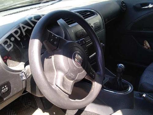 Left rear window motor SEAT LEON (1P1) 1.6 | BP3175753E23 