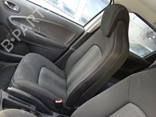 right-front-seat-renault-zoe-bfm_-2012-40036050 main image