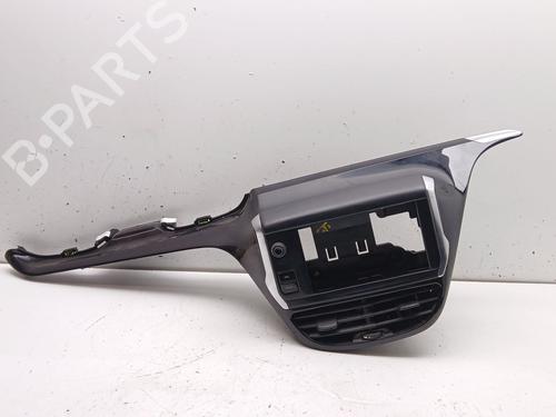 Entlüftung für PEUGEOT 208 I (CA_, CC_) 1.2 GPL (82 hp) 31650839