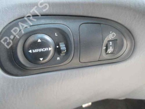 Right rear window switch HYUNDAI LANTRA II (J-2) 1.9 D | BP2358787I28 