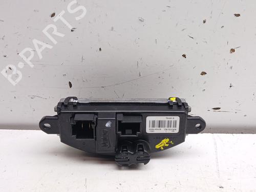 heater-resistor-renault-megane-iv-hatchback-b9amn_-2015-33465585 main image