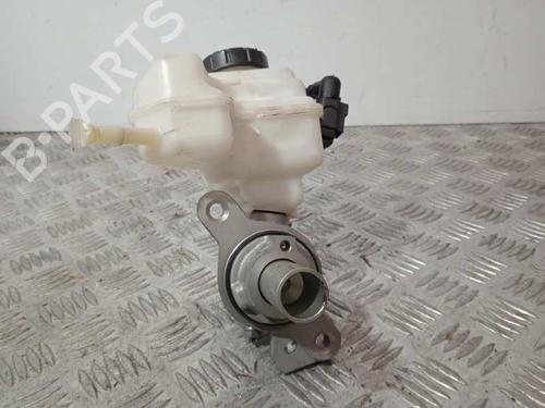 Used Brake master cylinder VW ARTEON (3H7, 3H8) 2.0 TDI (200 hp) 12600002
