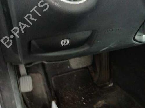 Used Hand brake MERCEDES-BENZ C-CLASS (W204) [2007-2015]  13419318