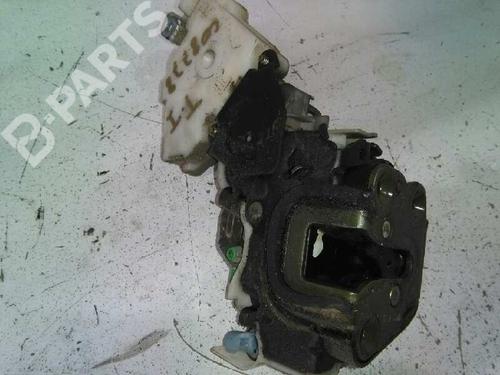 Vergrendeling links achter NISSAN ALMERA I Hatchback (N15) 2.0 D (75 hp) 8255361U01 | 980522 | 2 | PINS