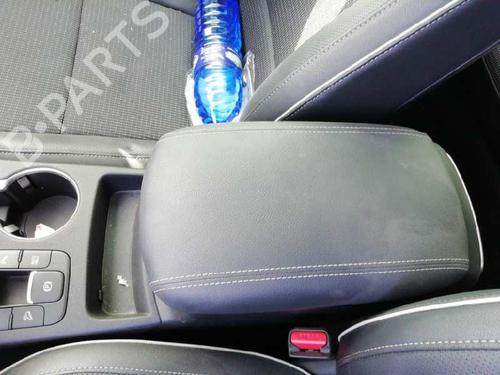 Used Armrest / Center console Armrest / Center console 10927833 10927833