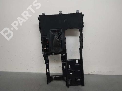 Used Electronic module LEXUS IS III (_E3_) 300h (AVE30_, AVE30R) (223 hp) 10967023
