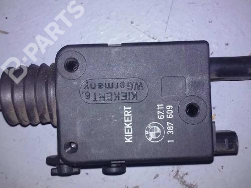 Used Central lock pump BMW 3 (E36) 325 td (115 hp) 10488750