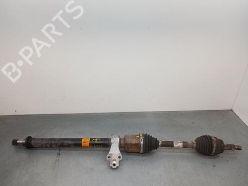 Drivaksel fortil Højre Drivaksel fortil Højre KIA XCEED (CD) 1.6 GDI Hybrid (141 hp) 33465498 33465498