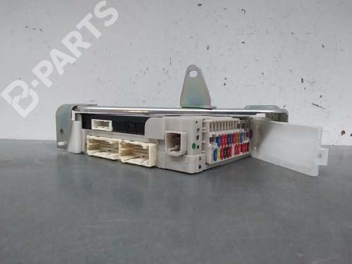 Used Fuse box TOYOTA IQ (_J1_) 1.0 (KGJ10_, KGJ10R) (68 hp) 10520542