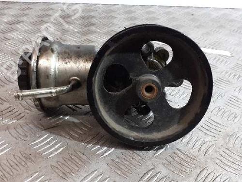 Used Steering pump TOYOTA AVENSIS (_T25_) 2.0 D-4D (ADT250_, ADT250R) (126 hp) 14997497