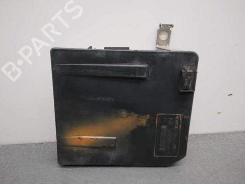 Fuse box RENAULT SCÉNIC II (JM0/1_)  | BP16584545E1 