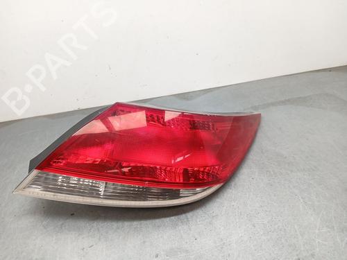 Used Right taillight OPEL ASTRA H TwinTop (A04) 1.9 CDTi (L67) (150 hp) 28166408