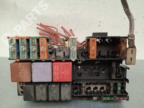 Used Fuse box Fuse box RENAULT SCÉNIC I MPV (JA0/1_, FA0_) [1999-2010] 9830383 9830383