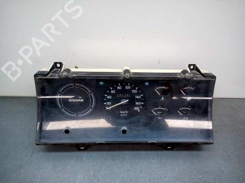 Used Instrument cluster NISSAN PATROL III/2 Station Wagon (W260) [1988-1998]  18030535