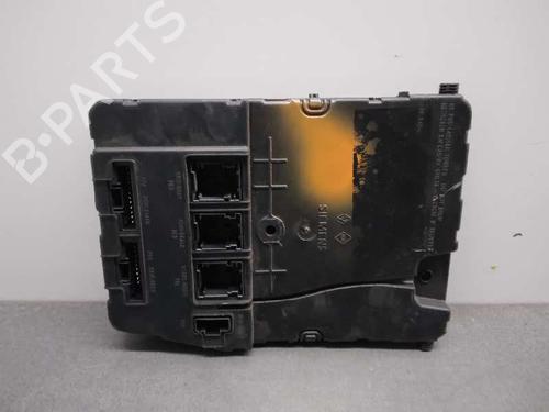 Zekeringkast RENAULT SCÉNIC II (JM0/1_) [2003-2010]  16584544