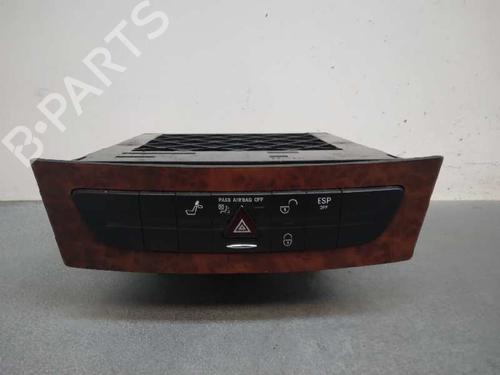 Bilradio MERCEDES-BENZ CLS (C219) [2004-2011]  13710907