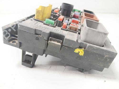 Fuse box CITROËN C4 Picasso I MPV (UD_) 2.0 HDi 138 | BP31039428E1