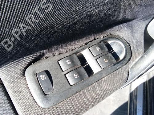 Used Left front window switch Left front window switch RENAULT SCÉNIC II (JM0/1_) 1.6 16V (JM1R) (112 hp) 40534247 40534247