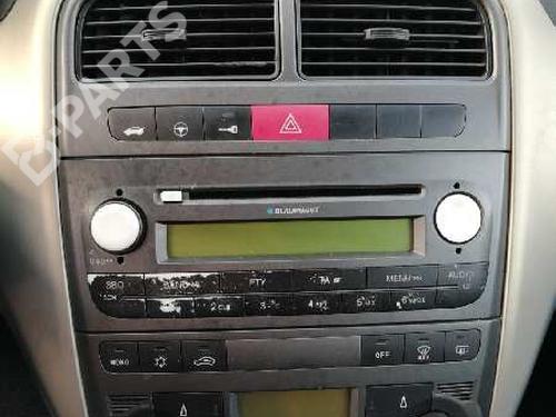 Fuse box FIAT GRANDE PUNTO (199_)  | BP6821882E1 