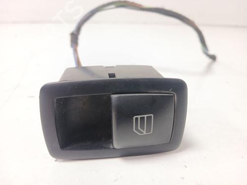 Used Right front window switch MERCEDES-BENZ A-CLASS (W169) A 200 (169.033, 169.333) (136 hp) 31063870