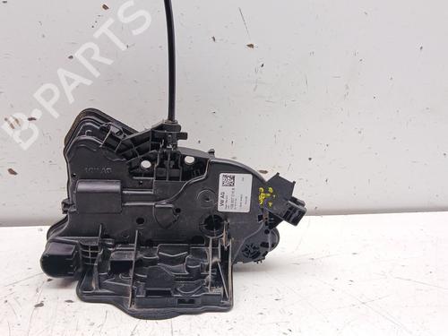 front-right-lock-seat-arona-kj7-kjp-2017-34281831 main image