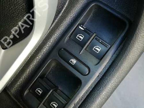 Used Left front window switch SKODA FABIA II (542) [2006-2014]  17360122