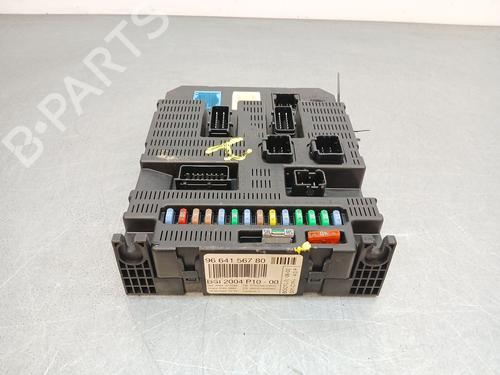Used Fuse box Fuse box 38760467 38760467