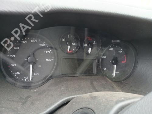 Used Instrument cluster Instrument cluster IVECO DAILY VI Platform/Chassis 33S16, 35S16, 35C16, 40C16, 42S16, 50C16 (156 hp) 24668827 24668827