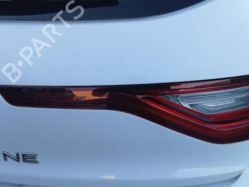 right-tailgate-light-renault-megane-iv-hatchback-b9amn_-2015-39992726 main image